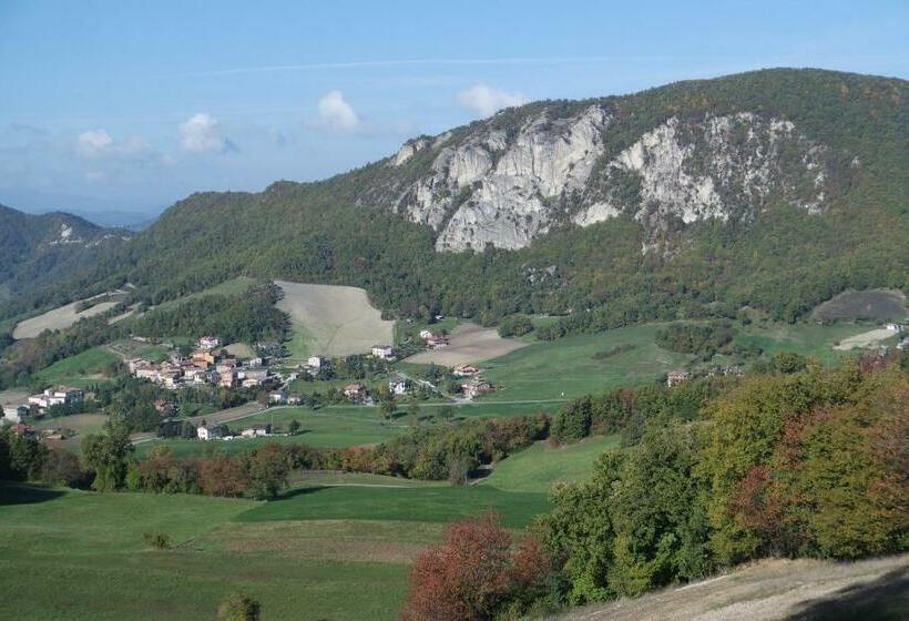 Bed and Breakfast Casale Monte Valestra