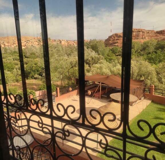 بنسيون Auberge Café Restaurant Assamer