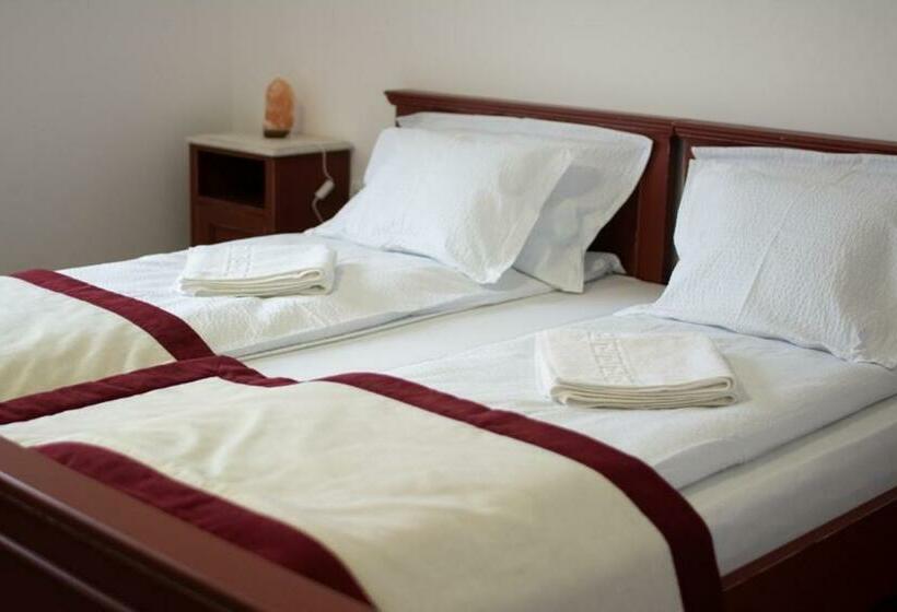 צימר átalvetős Agropanzió