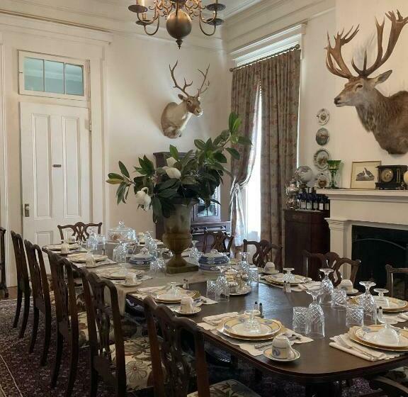 Bed and Breakfast The Belmont 1857