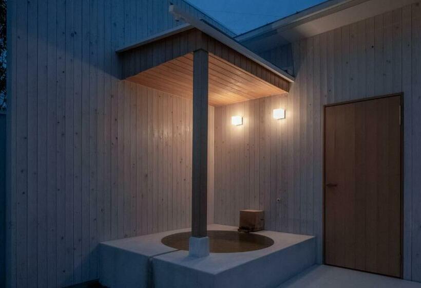 Отель アクアイグニス別邸 湯の山 素粋居