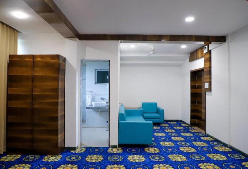 Pg Sons Hotel And Resort