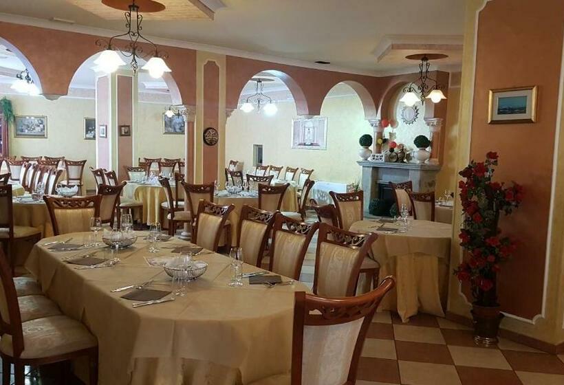 Отель Ristorante Degli Amici