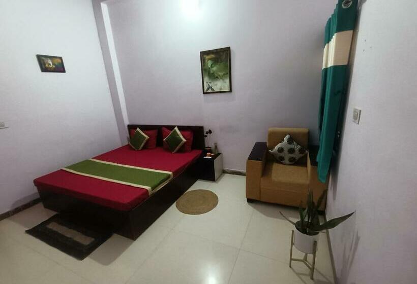 بنسيون Atithi Guest House