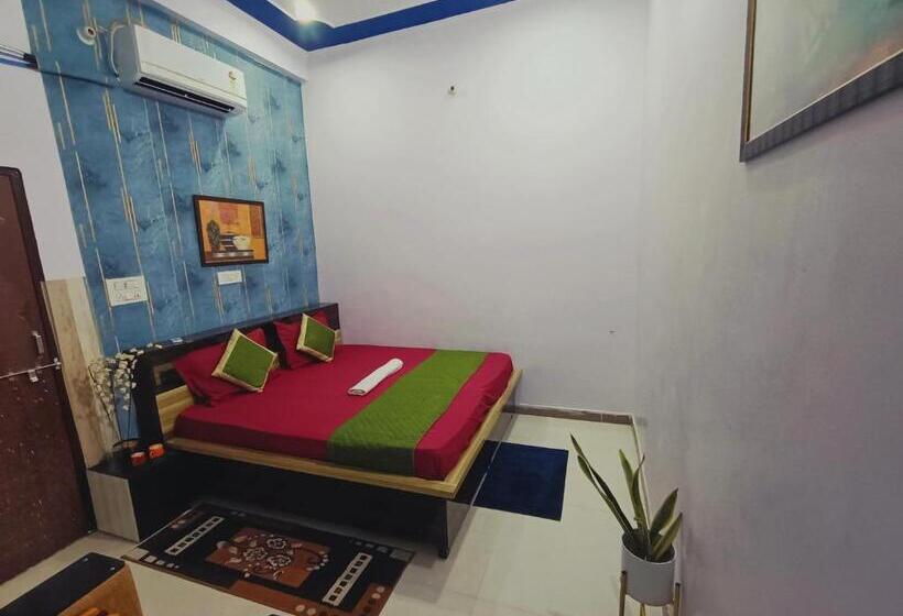 بنسيون Atithi Guest House