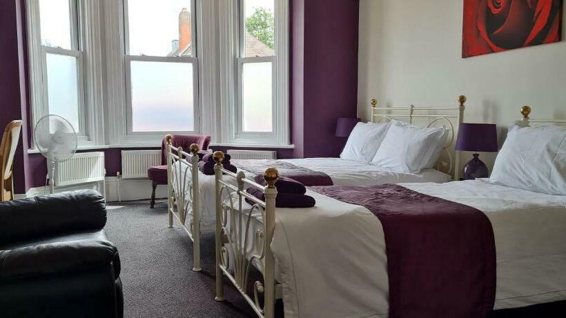 Пансион Crittlewood Guest House