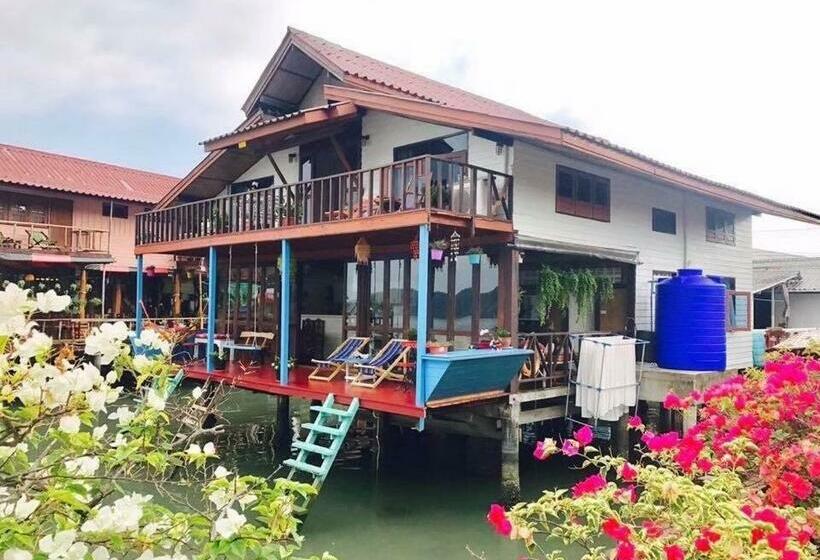 Пансион Koi Seahouse