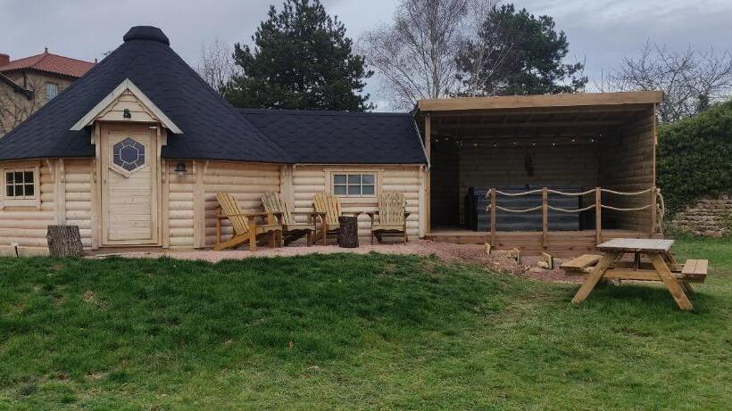 مبيت وإفطار Les Cabanes Du Grand Nord