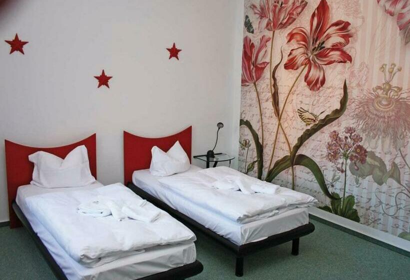 בית מלון כפרי Sternthaler /rathauseck