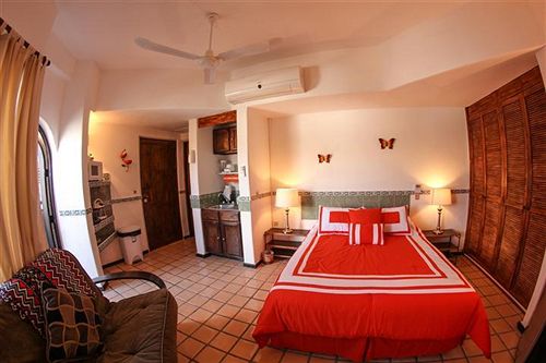 هتل Cabo Marina Beach Condos