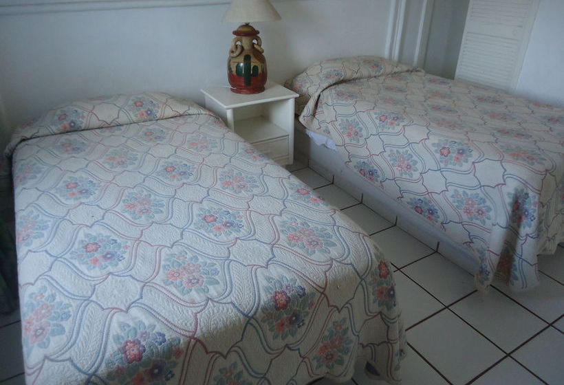 فندق Bagasi Manzanillo