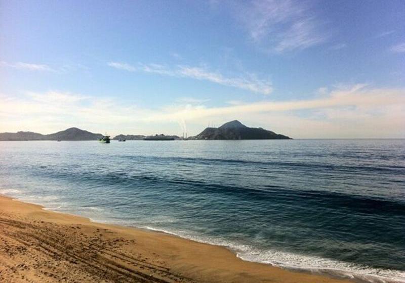 فندق Bagasi Manzanillo