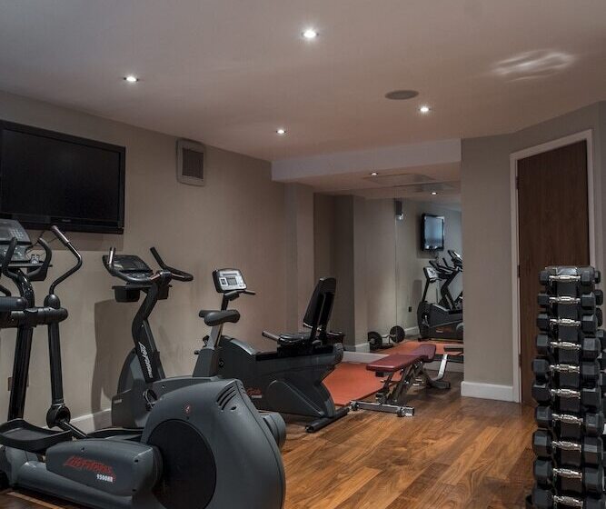هتل The Chambers   Park Place   Apartments