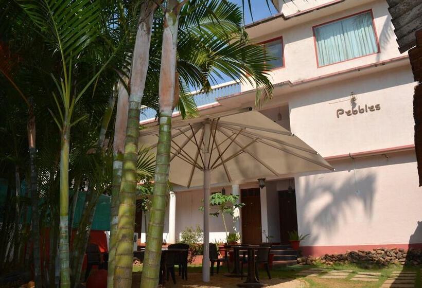 پانسیون Pebbles Guesthouse