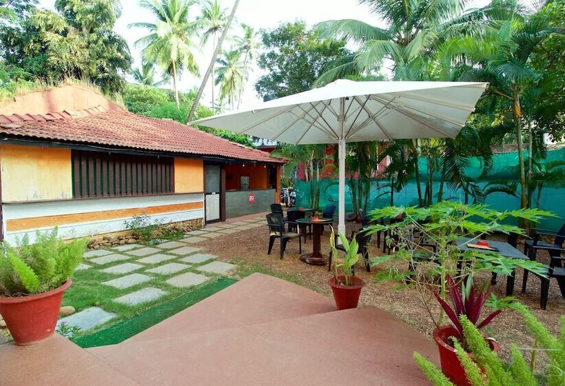 پانسیون Pebbles Guesthouse