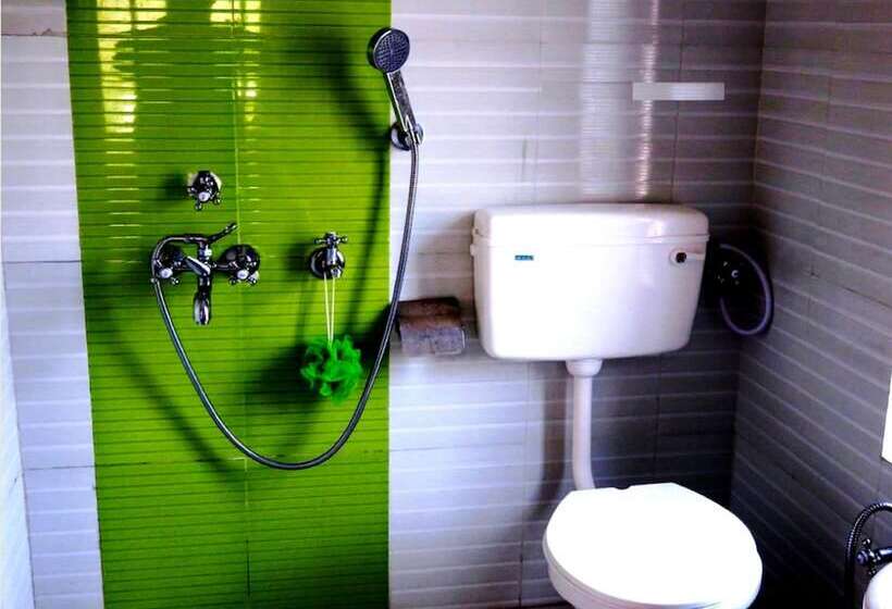 بنسيون Tih Rahela Guest House & Home Stay