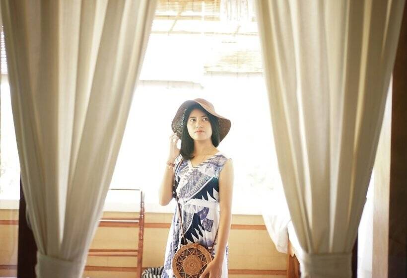 منتجع Amed Cafe & Hotel Kebun Wayan