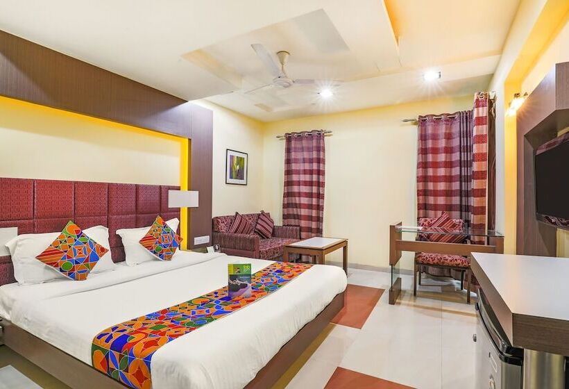 리조트 Fabhotel Amrit Residency