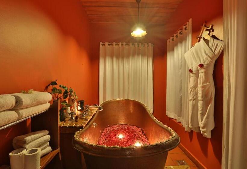 אתר נופש Spicetree Munnar