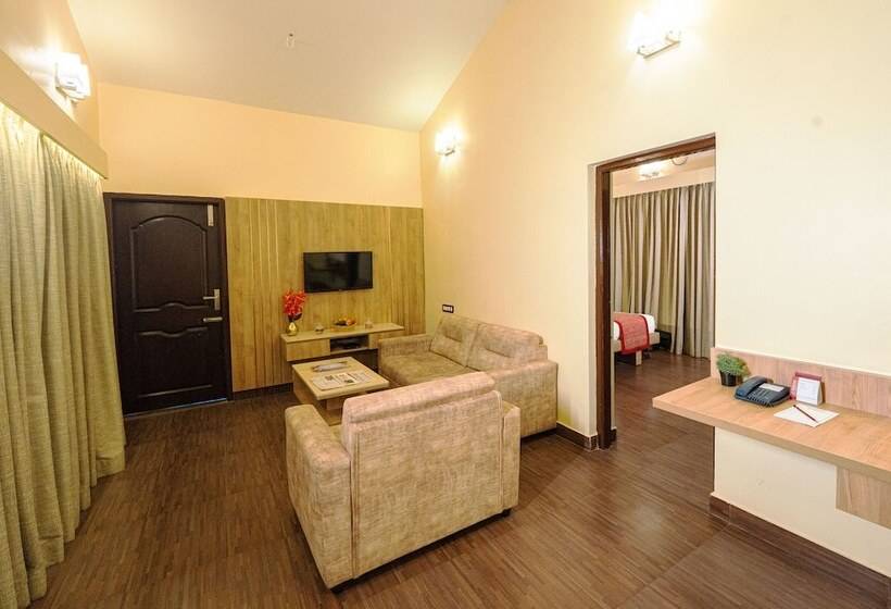 استراحتگاه Tgi Star Holidays Yercaud