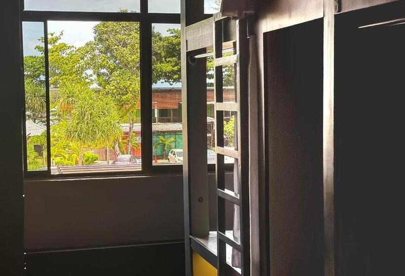 Arch Dormitorio Cenang    Hostel