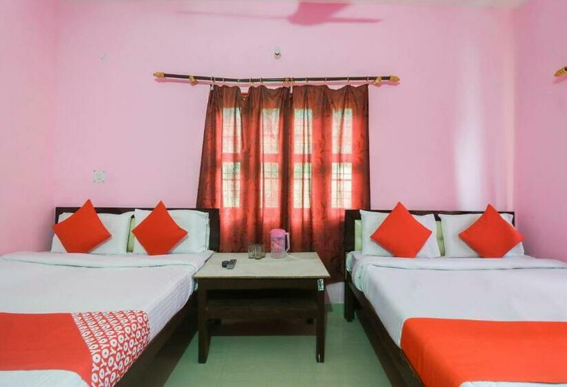 호텔 Oyo 61666 Hariyali Resort