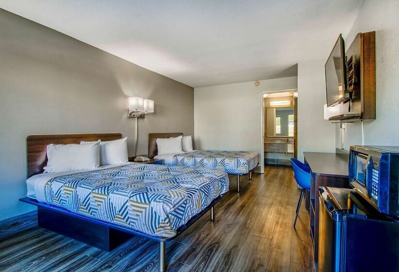 בית מלון כפרי Studio 6 Birmingham Al Medical Center