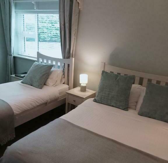 פנסיון Fairwinds Guest Accommodation