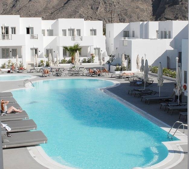 هتل Aqua Blue Beach