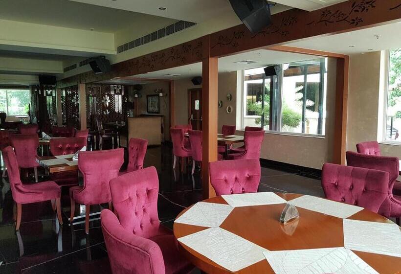 בית מלון כפרי Atrio  By Devam