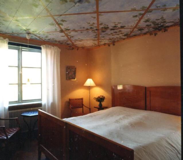 בית מלון כפרי Dala Floda Värdshus