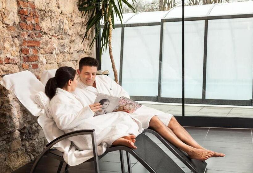 فندق Kaiser Von österreich, Historik  Und Thermal