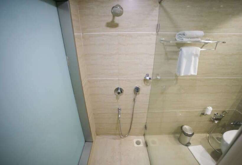 בית מלון כפרי The Byke Suraj Plaza Pure Veg, Thane