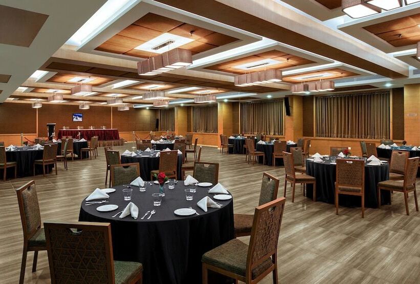 בית מלון כפרי The Fern Residency Somnath