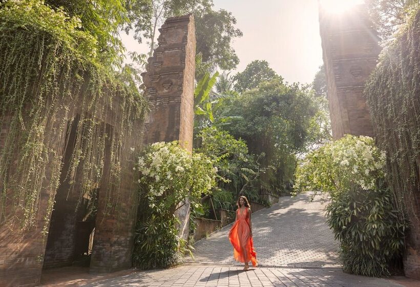 استراحتگاه Mandapa, A Ritz Carlton Reserve