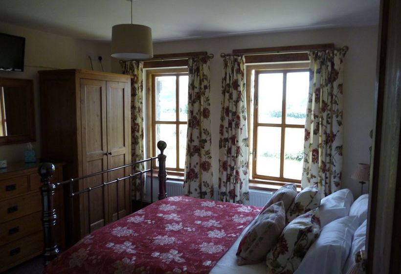 Bed and Breakfast Ferryside Farm