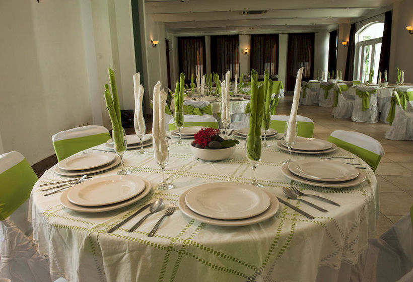 فندق Hacienda Del Rio Oaxtepec