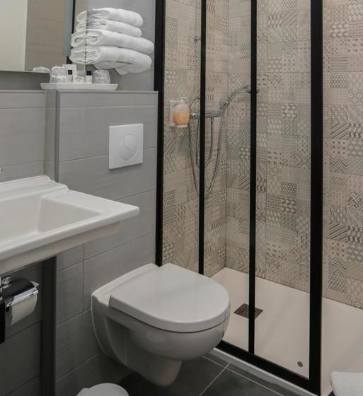 هتل Hôtel Duc De Padoue