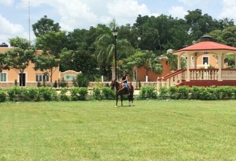 فندق Los Cedros Uayamon