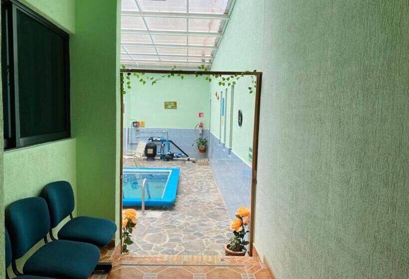 فندق Tres Flores