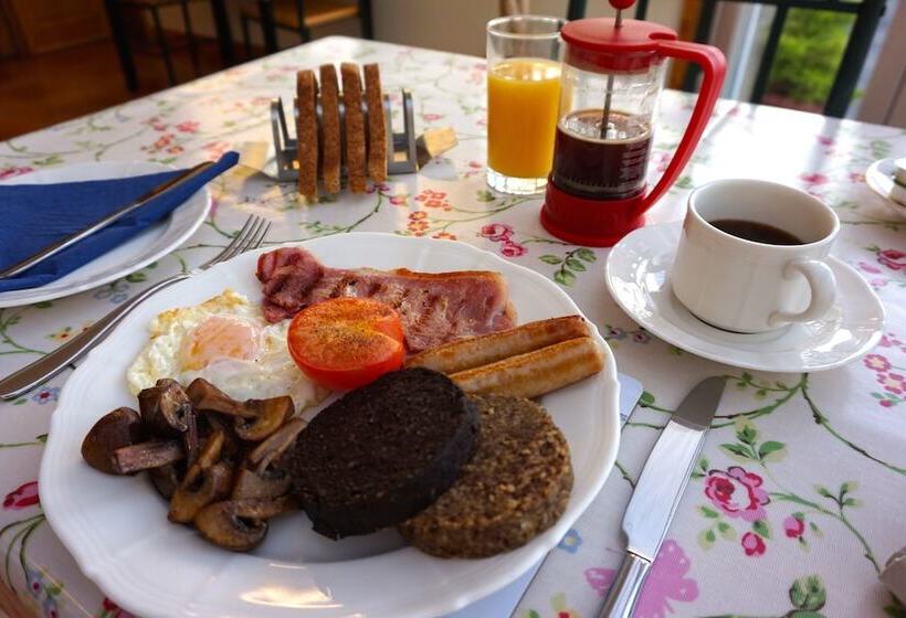 بنسيون Karrawa Guest House