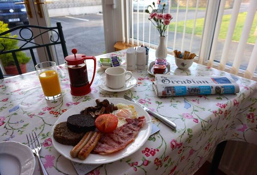 بنسيون Karrawa Guest House