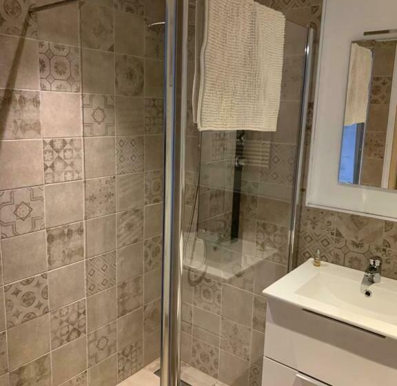 민박 Chambre D Hôtes Dans Les Champs