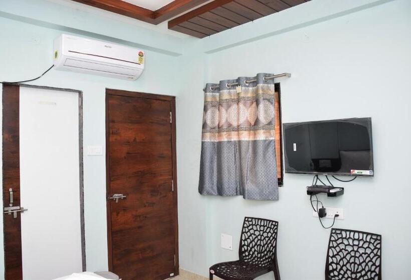 فندق Shankar Residency, Akkalkot