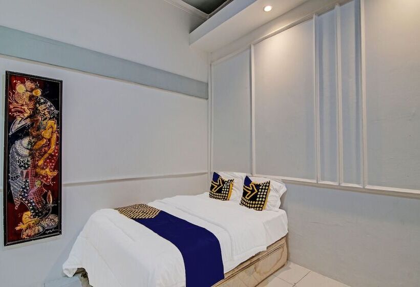 酒店 Spot On 92052 Aulya Homestay Syariah Near Tuanku Tambusai Stadium