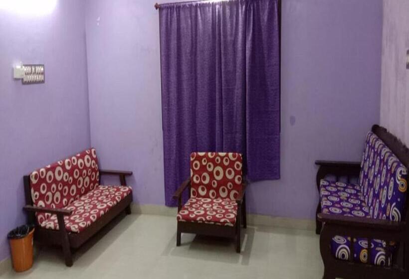 پانسیون Eagle Nest Residency