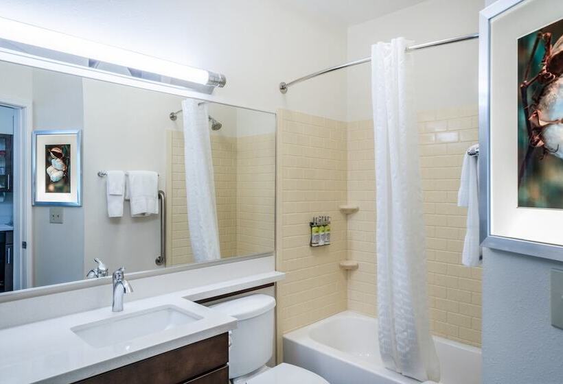 호텔 Candlewood Suites Auburn, An Ihg