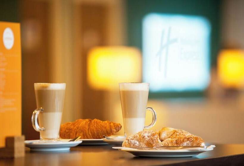 هتل Holiday Inn Express Middlesbrough   Centre Square, An Ihg
