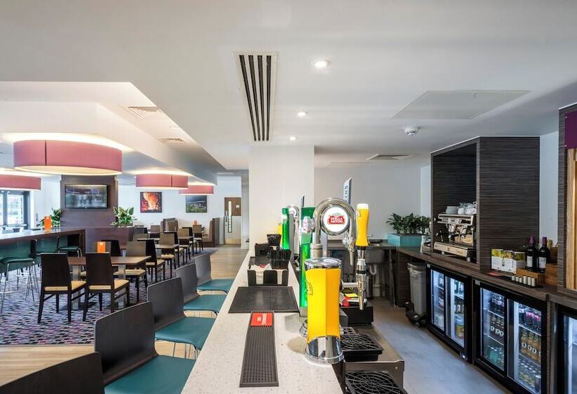 هتل Holiday Inn Express Middlesbrough   Centre Square, An Ihg