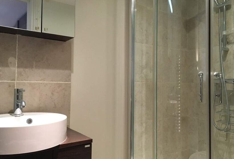 Modern 1 Bed Flat In Knightsbridge